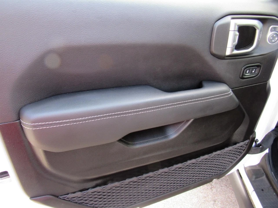 2023 Jeep JT Gladiator - Image 17 of 31