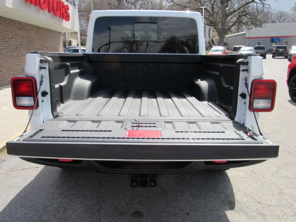 2023 Jeep JT Gladiator - Image 14 of 31