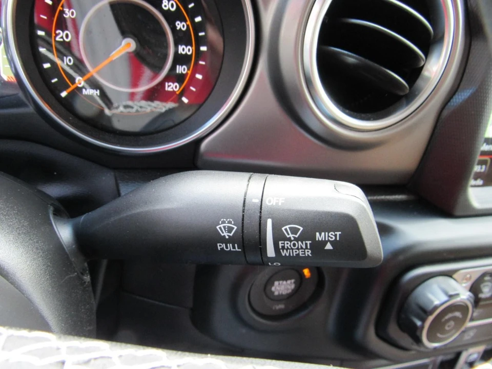2023 Jeep JT Gladiator - Image 25 of 31