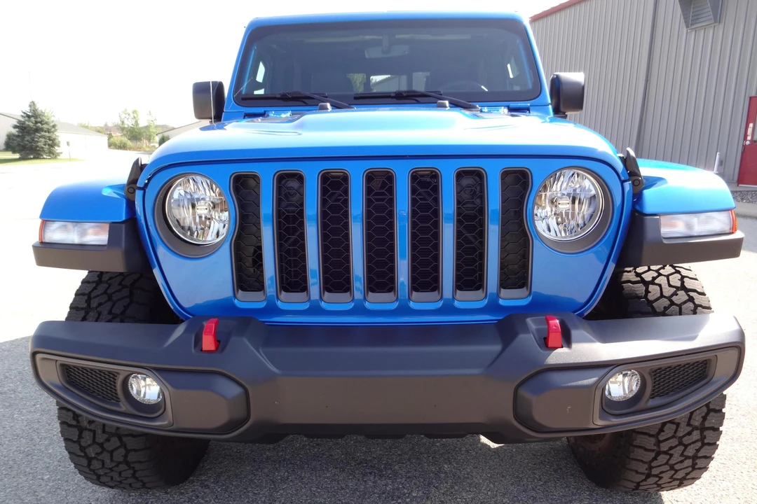 2023 Jeep JT Gladiator - Image 2 of 31