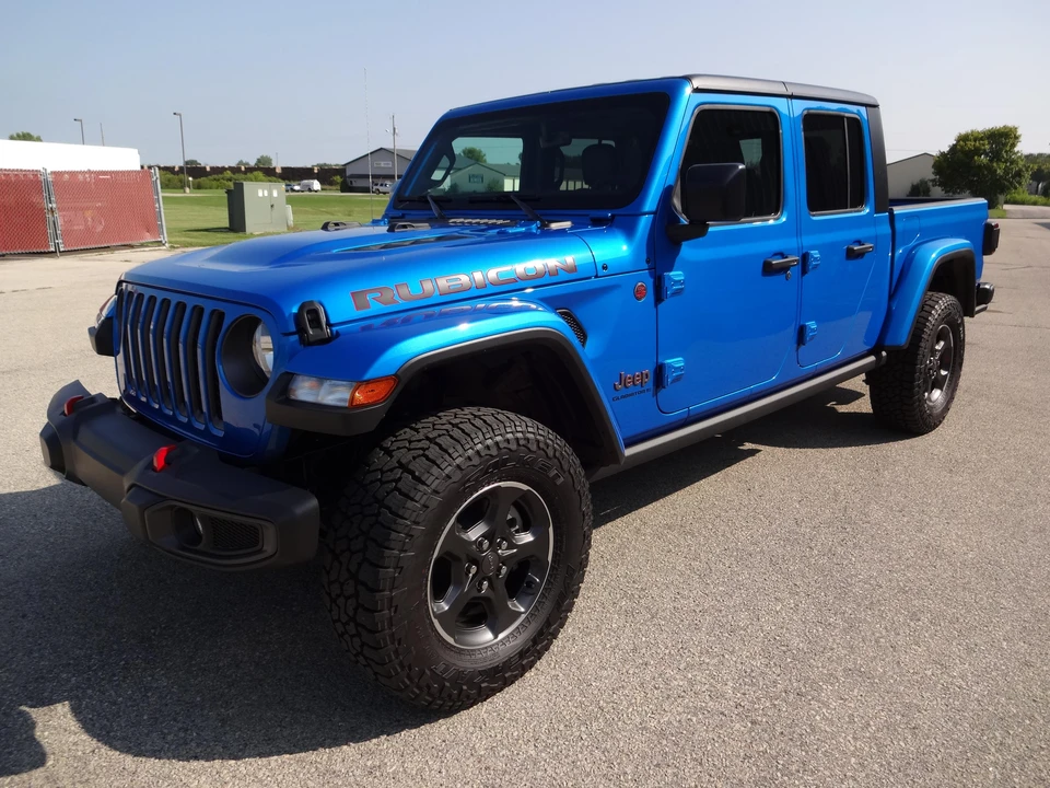 2023 Jeep JT Gladiator - Image 7 of 31