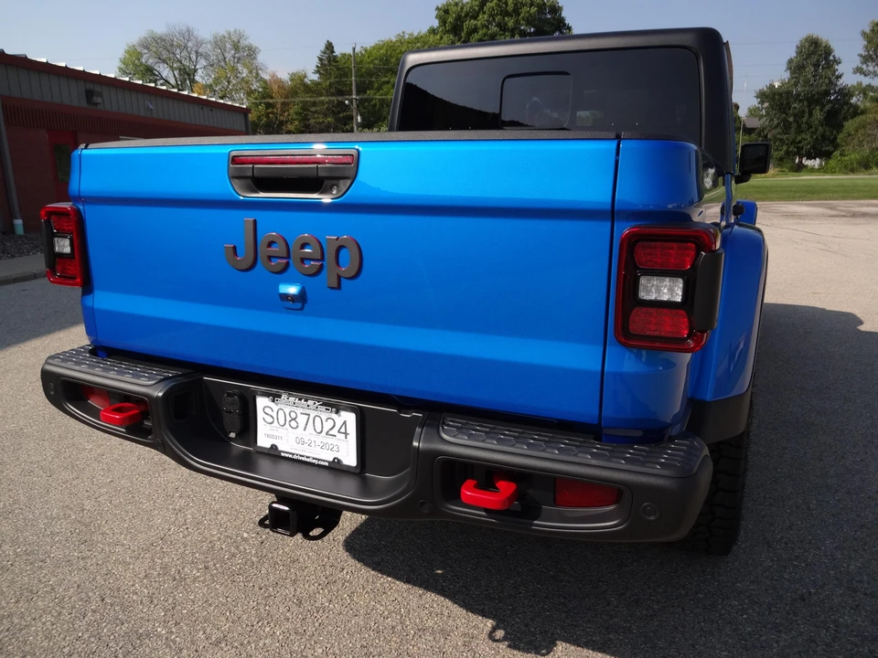 2023 Jeep JT Gladiator - Image 14 of 31