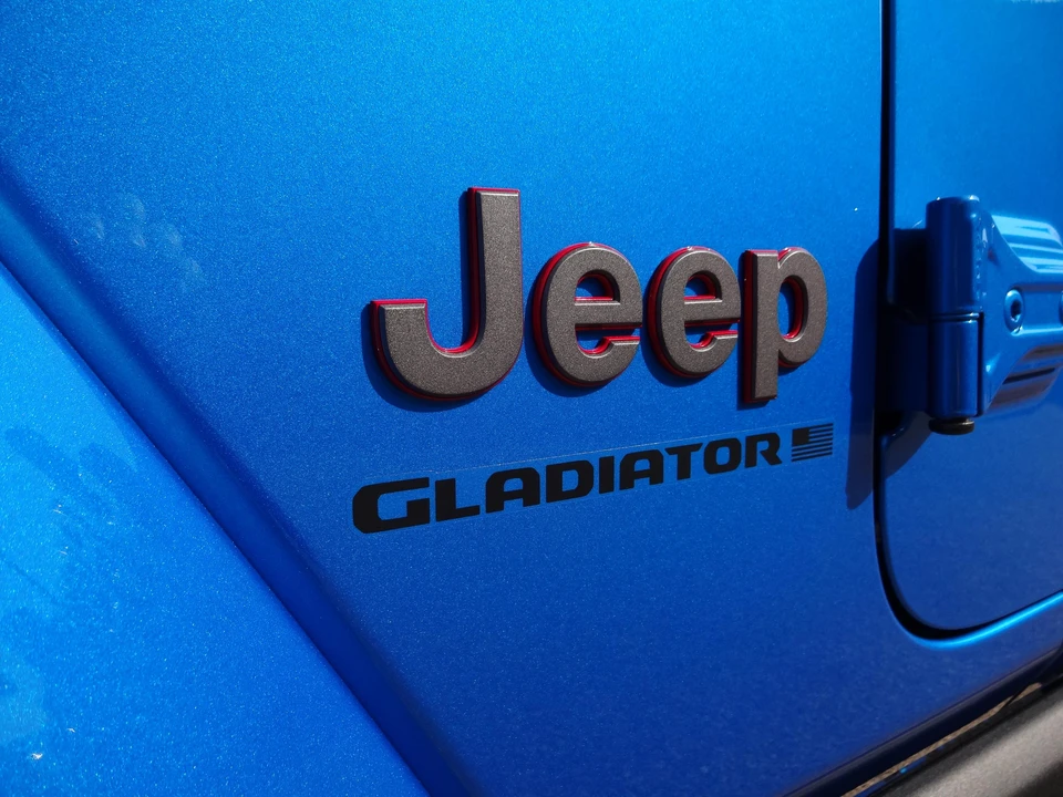 2023 Jeep JT Gladiator - Image 28 of 31