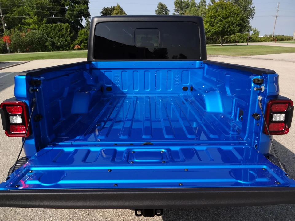 2023 Jeep JT Gladiator - Image 13 of 31