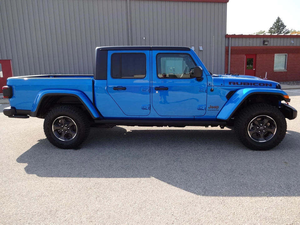 2023 Jeep JT Gladiator - Image 18 of 31