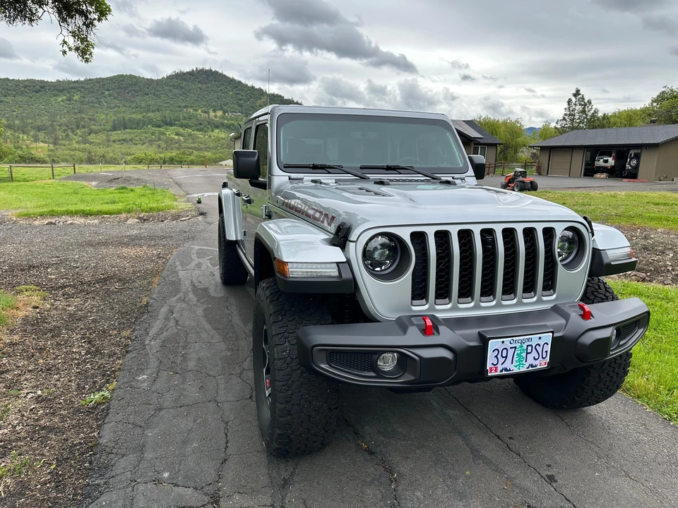 2023 Jeep JT Gladiator - Image 16 of 31