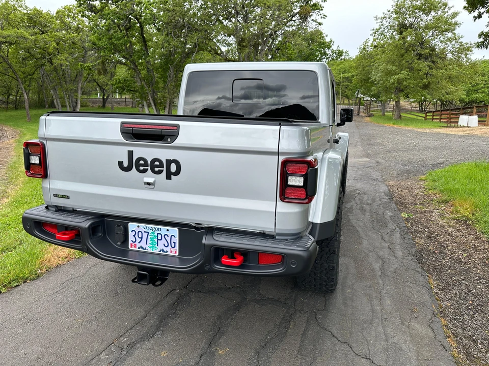 2023 Jeep JT Gladiator - Image 11 of 31