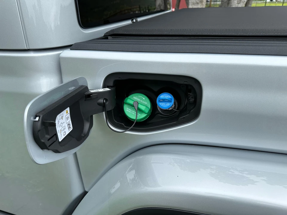 2023 Jeep JT Gladiator - Image 30 of 31