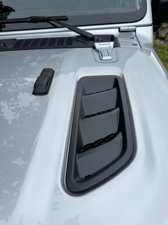 2023 Jeep JT Gladiator - Image 23 of 31