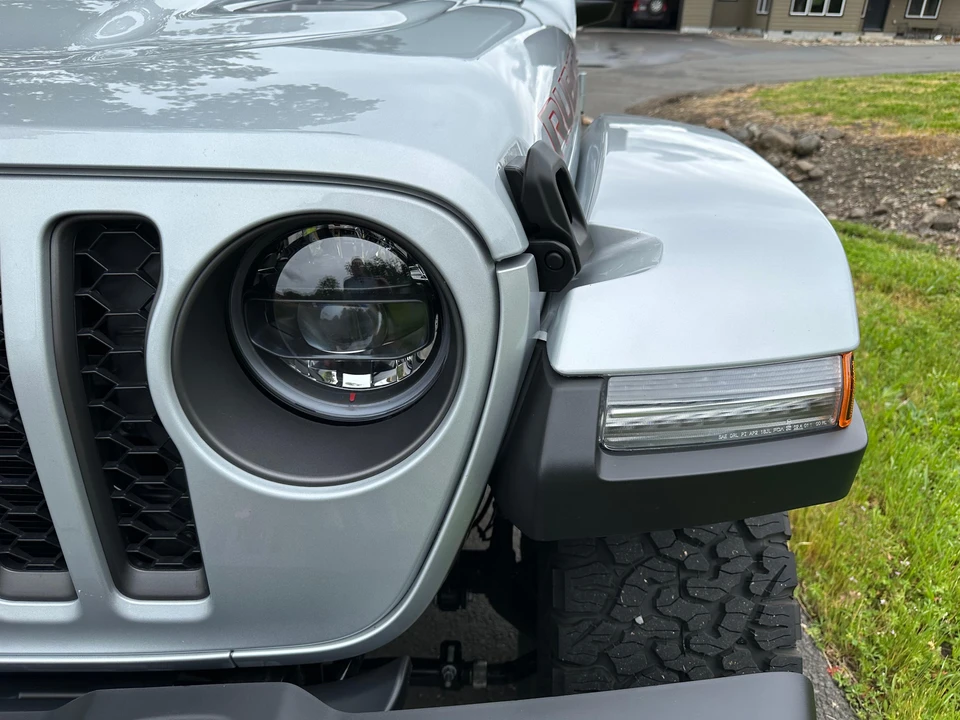 2023 Jeep JT Gladiator - Image 25 of 31