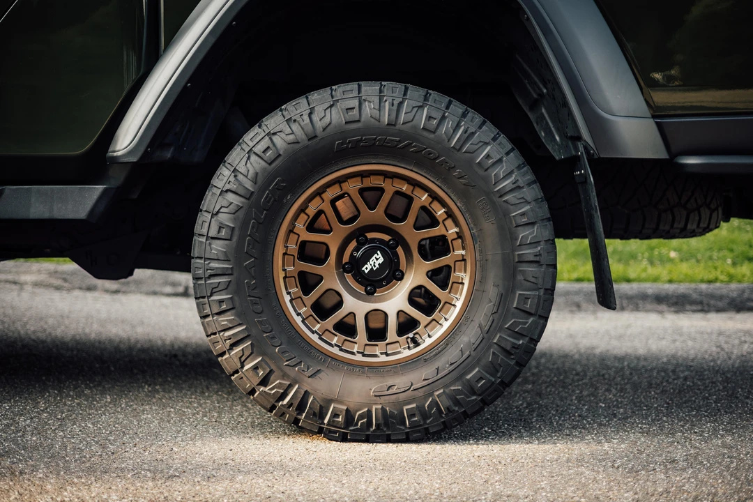 2023 Jeep JT Gladiator - Image 29 of 31