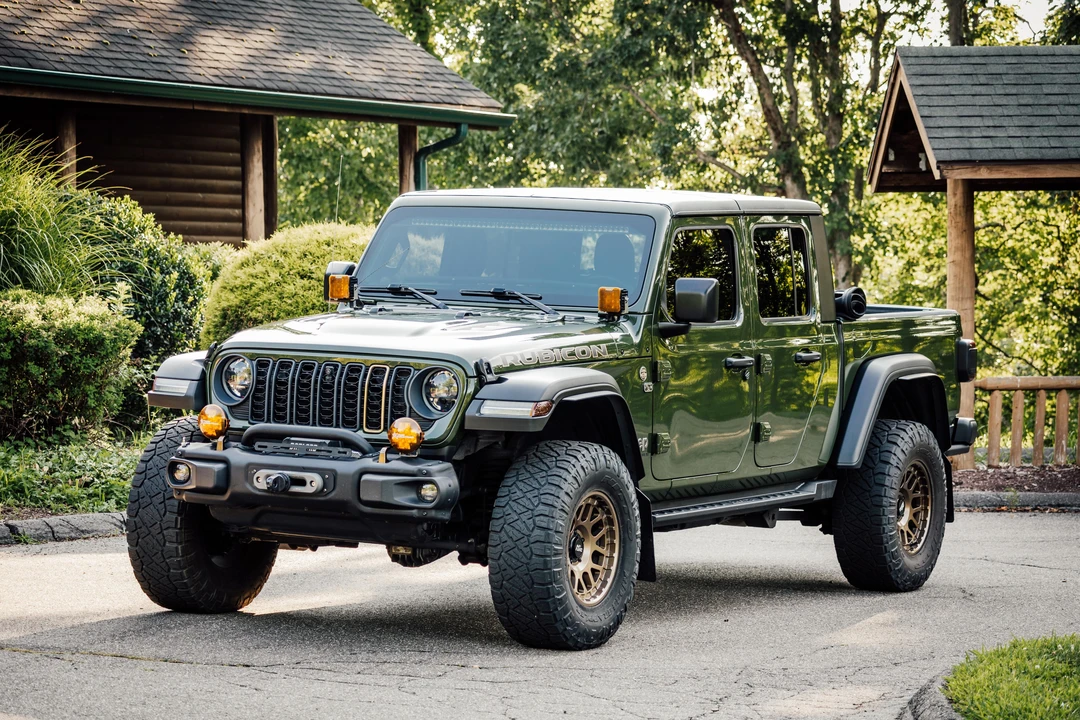2023 Jeep JT Gladiator - Image 6 of 31