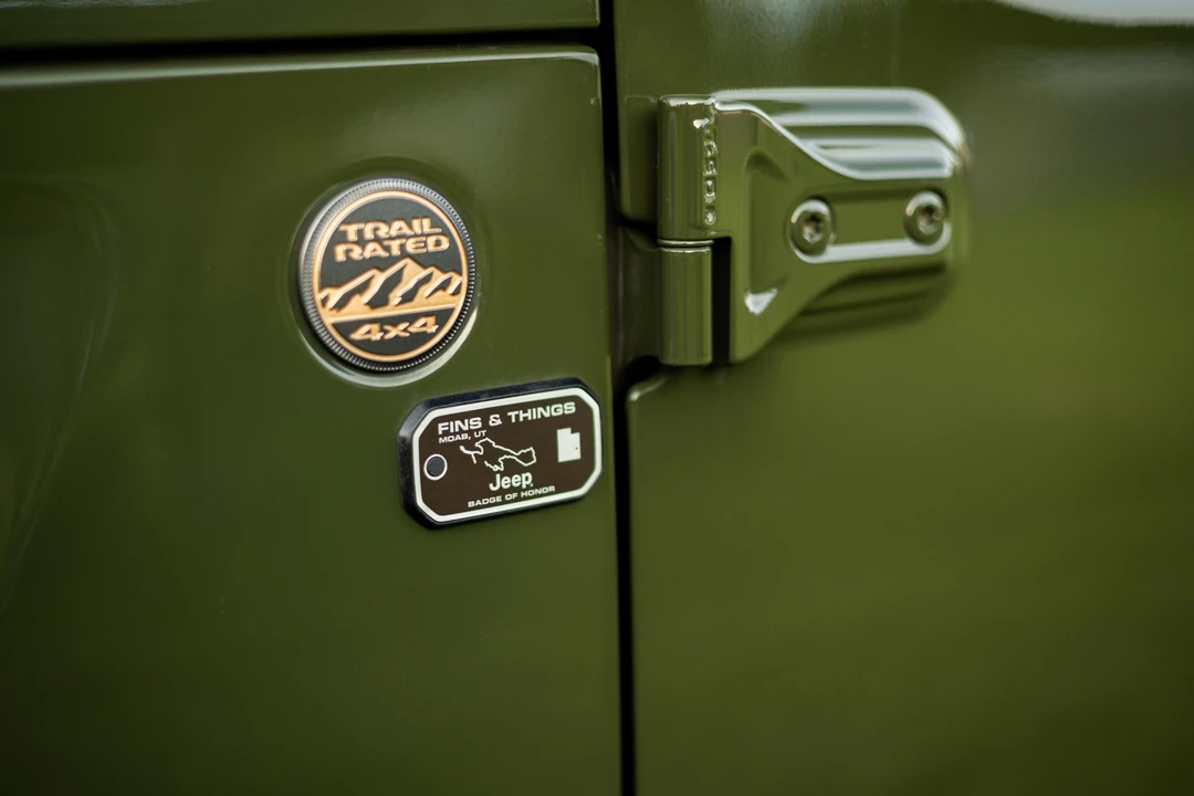 2023 Jeep JT Gladiator - Image 18 of 31