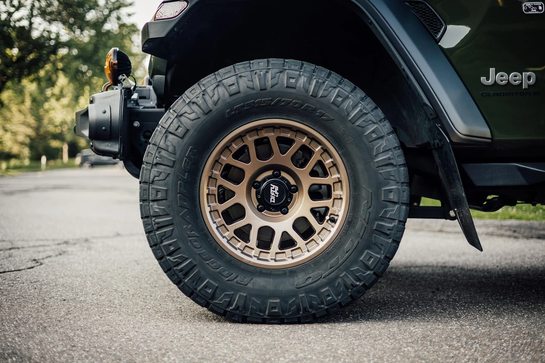 2023 Jeep JT Gladiator - Image 28 of 31