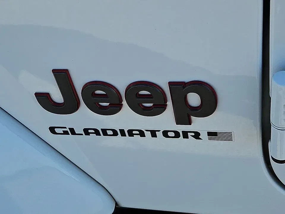 2023 Jeep JT Gladiator - Image 11 of 20
