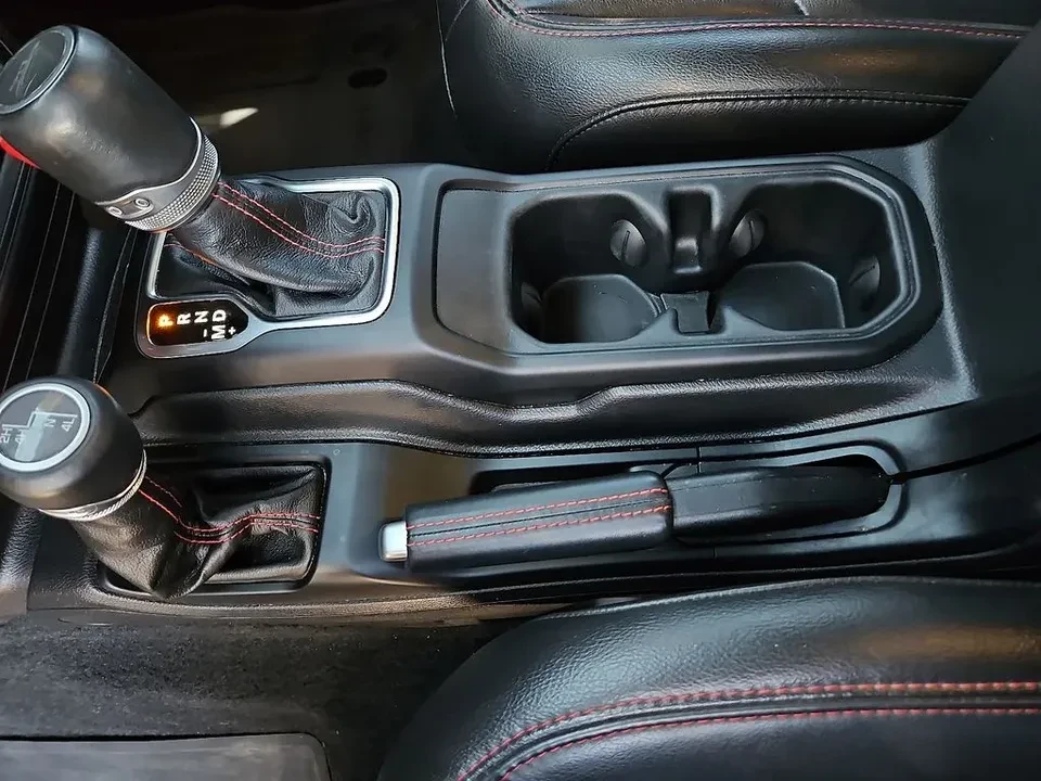 2023 Jeep JT Gladiator - Image 17 of 20