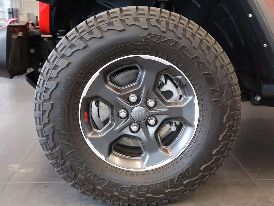 2023 Jeep JT Gladiator - Image 2 of 3