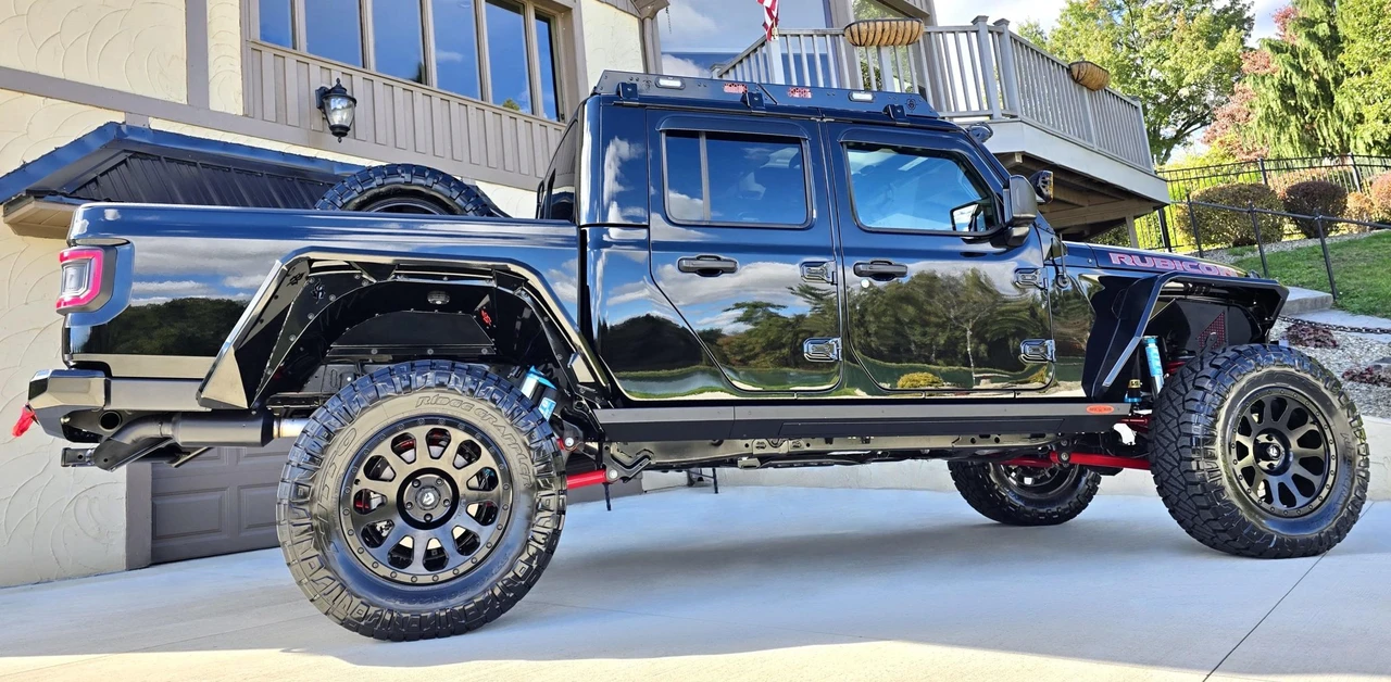2023 Jeep JT Gladiator - Image 10 of 31
