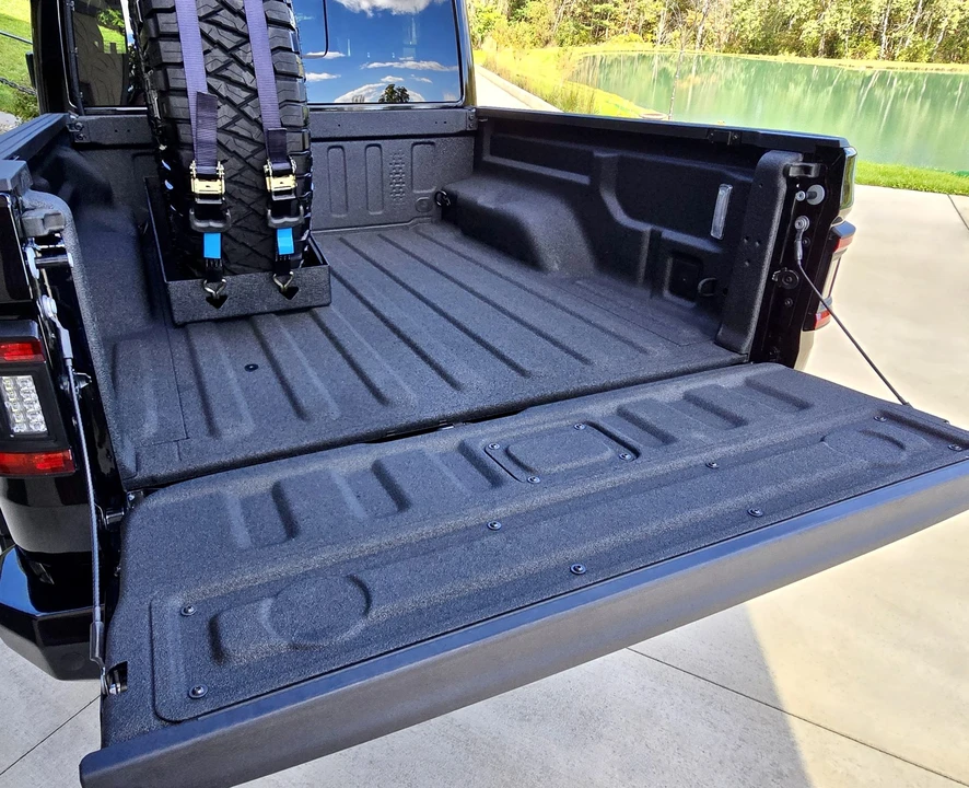 2023 Jeep JT Gladiator - Image 30 of 31
