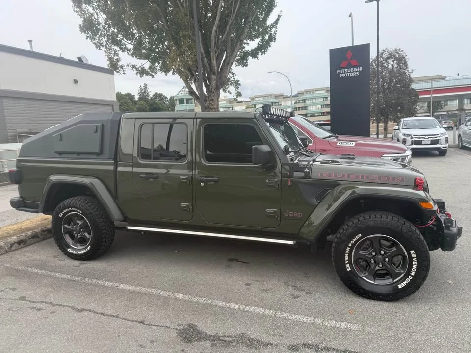 2023 Jeep JT Gladiator - Image 4 of 10