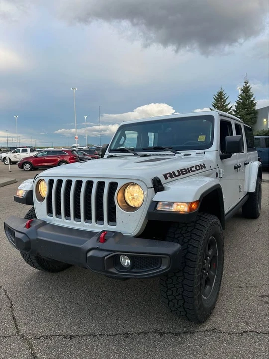 2023 Jeep JT Gladiator - Image 2 of 13