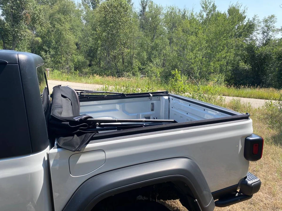 2023 Jeep JT Gladiator - Image 5 of 9