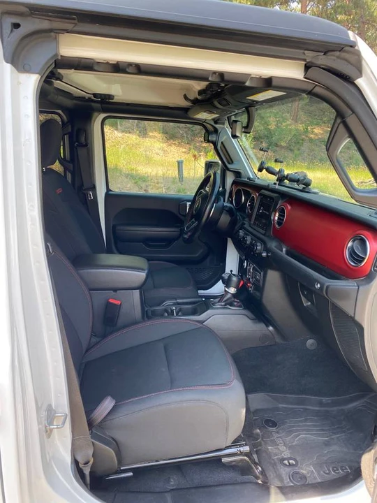 2023 Jeep JT Gladiator - Image 7 of 9