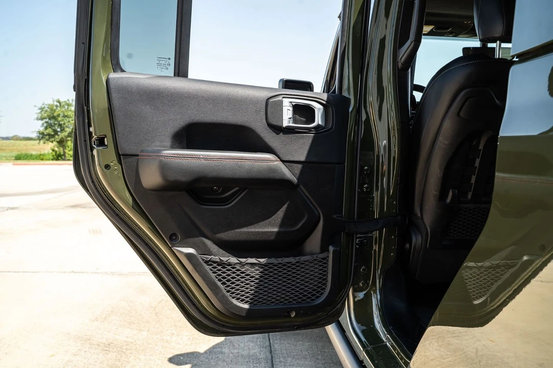 2023 Jeep JT Gladiator - Image 25 of 31
