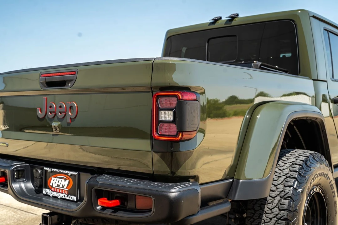 2023 Jeep JT Gladiator - Image 15 of 31
