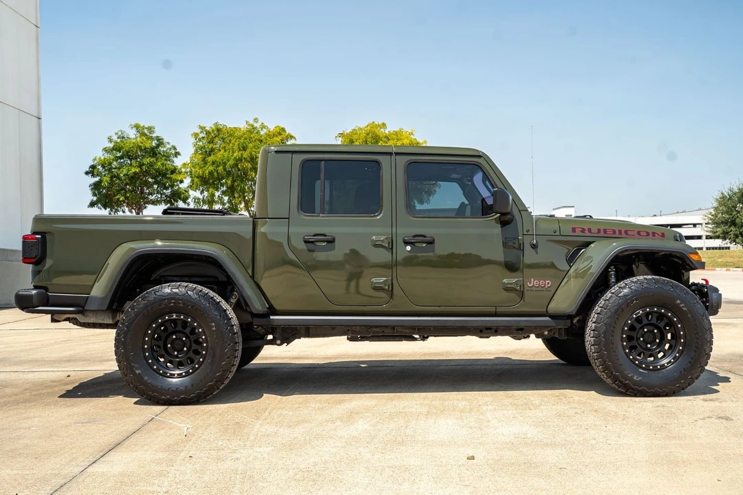 2023 Jeep JT Gladiator - Image 11 of 31