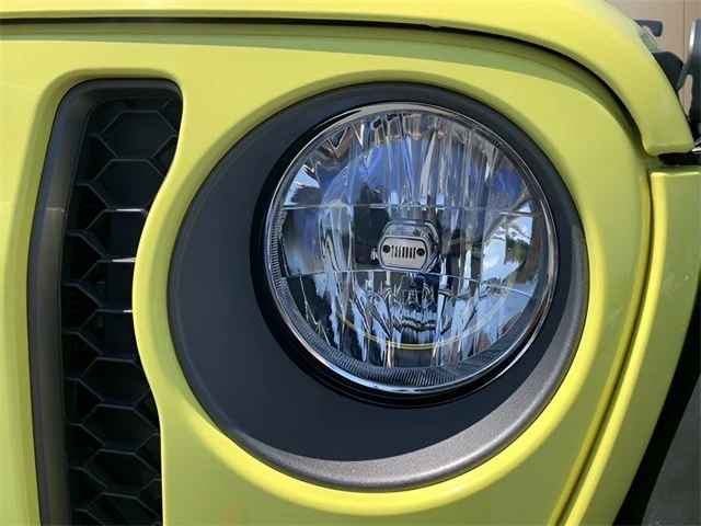 2023 Jeep JT Gladiator - Image 9 of 21