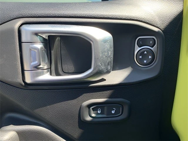 2023 Jeep JT Gladiator - Image 14 of 21