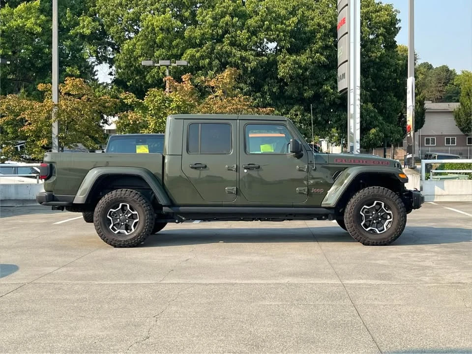 2023 Jeep JT Gladiator - Image 2 of 13