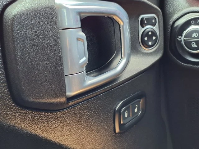 2023 Jeep JT Gladiator - Image 12 of 20