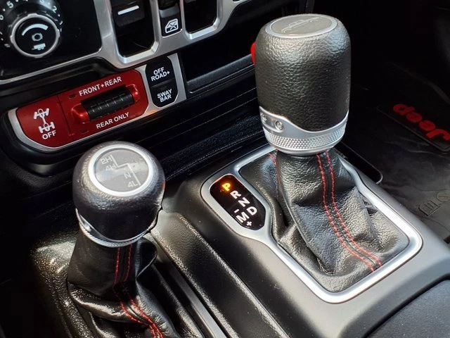 2023 Jeep JT Gladiator - Image 14 of 20