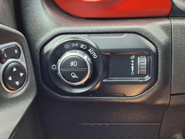 2023 Jeep JT Gladiator - Image 11 of 20