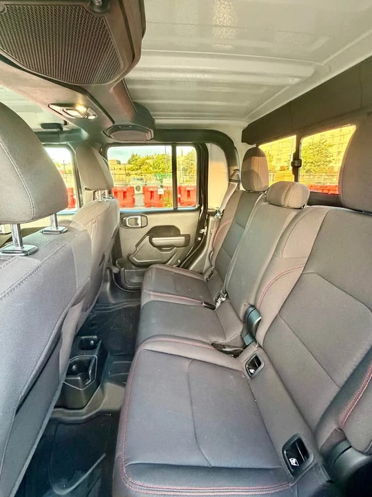 2023 Jeep JT Gladiator - Image 14 of 18