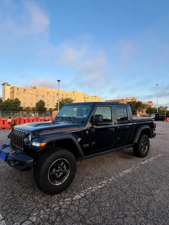 2023 Jeep JT Gladiator - Image 18 of 18