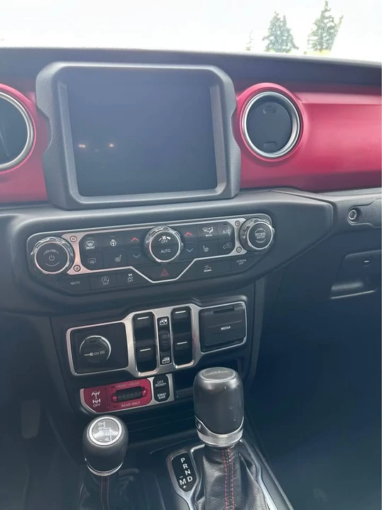 2023 Jeep JT Gladiator - Image 9 of 13