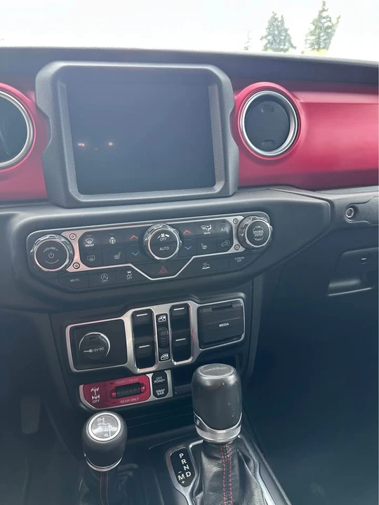 2023 Jeep JT Gladiator - Image 9 of 13