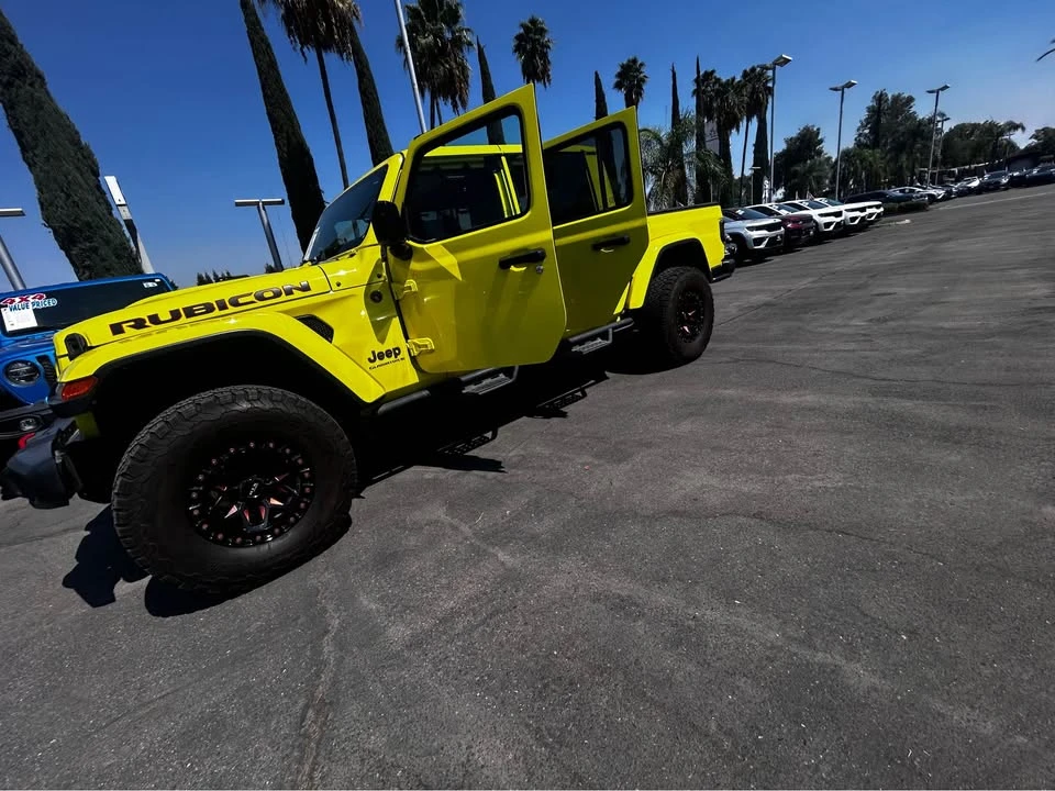 2023 Jeep JT Gladiator - Image 15 of 16