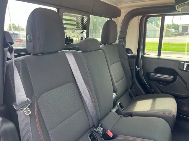 2023 Jeep JT Gladiator - Image 9 of 12