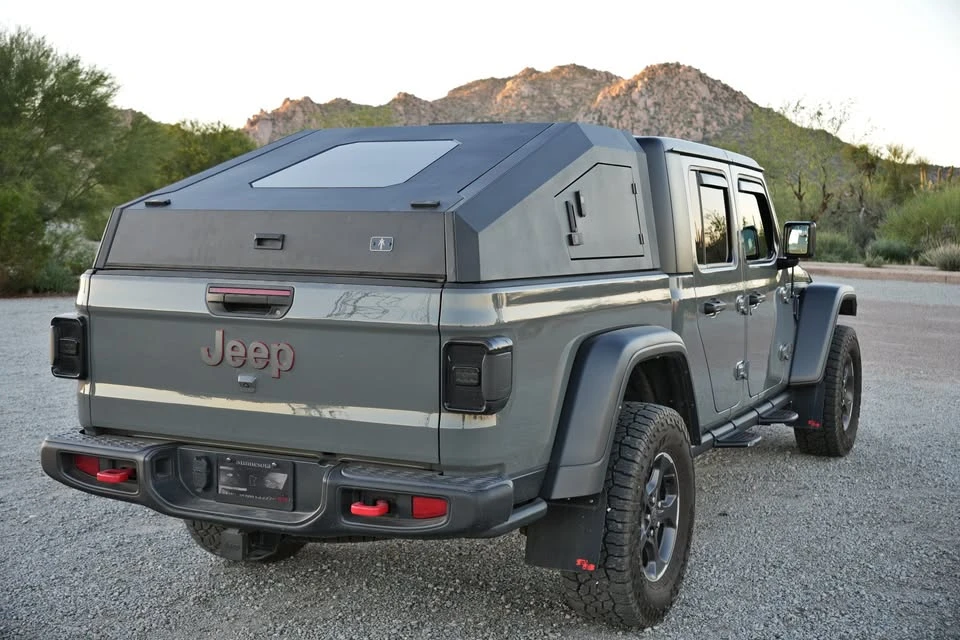 2023 Jeep JT Gladiator - Image 2 of 15