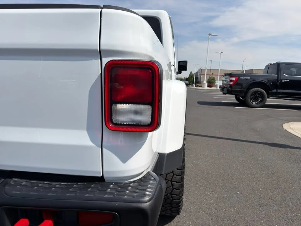 2023 Jeep JT Gladiator - Image 10 of 20