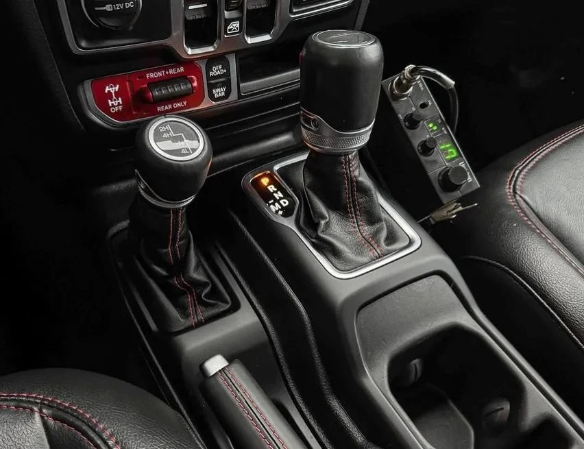 2023 Jeep JT Gladiator - Image 14 of 18