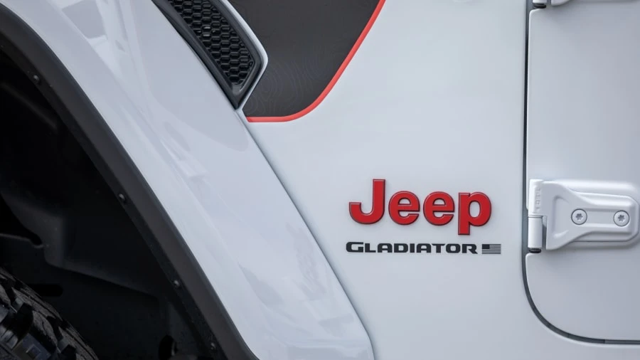 2023 Jeep JT Gladiator - Image 18 of 23