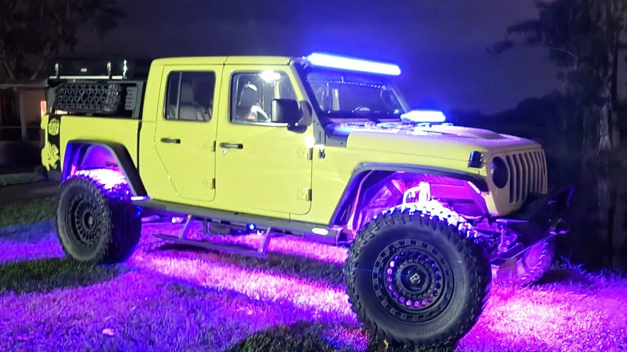 2023 Jeep JT Gladiator - Image 15 of 31