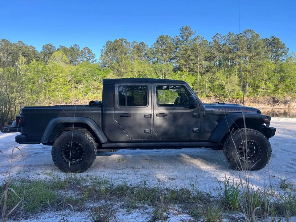 2023 Jeep JT Gladiator - Image 3 of 3
