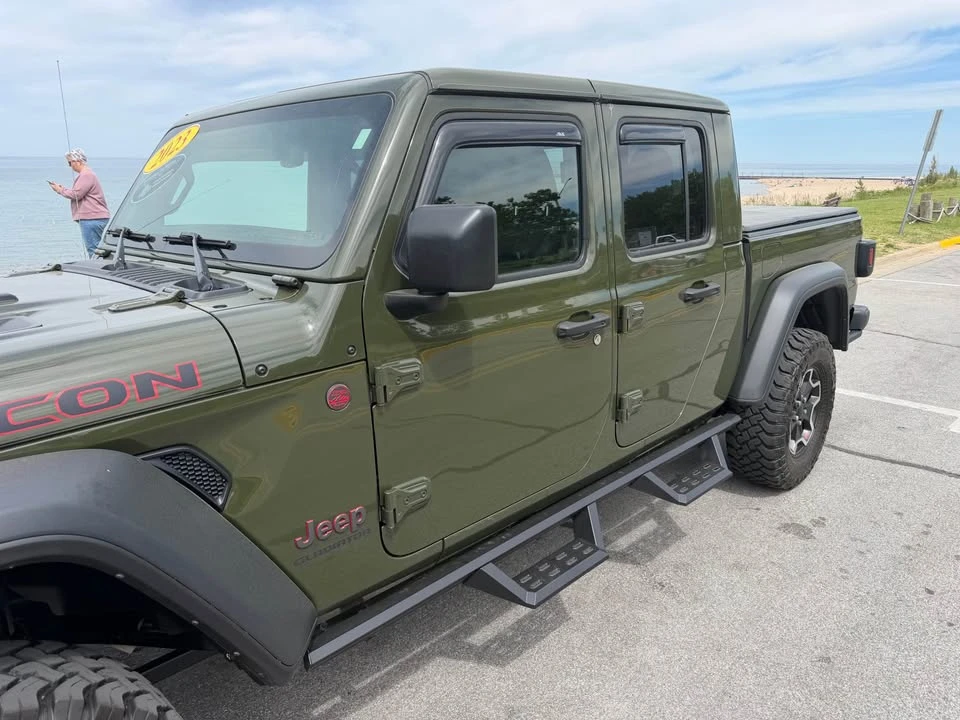 2023 Jeep JT Gladiator - Image 2 of 14