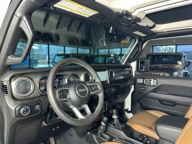 2023 Jeep JT Gladiator - Image 14 of 21